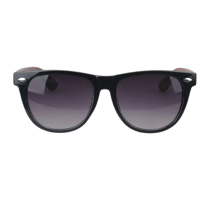 big banyan sunglasses black frames and black lenses front view of sunglasses on white background