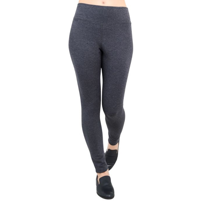 bottom of female model wearing dixie granite grey fleece leggings front view on white background