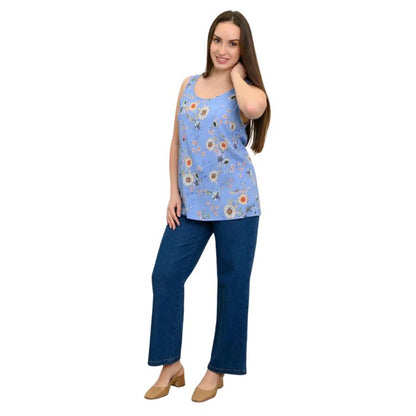 female model wearing peri daisy print jazz tank top and denim blue jeans front view on white background