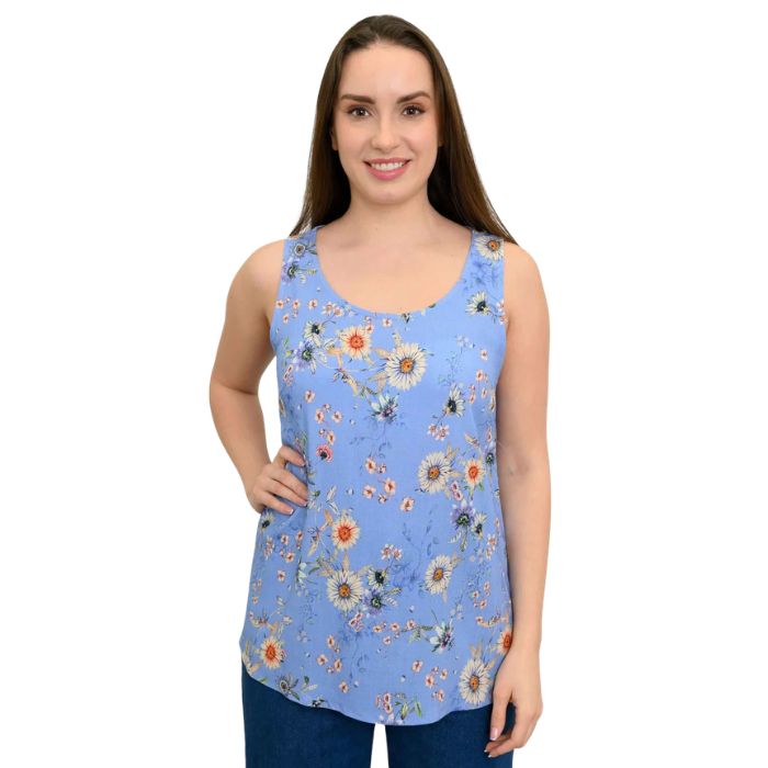 female model wearing peri daisy print jazz tank top front view on white background
