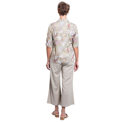 model wearing khaki primavera print lorine blouse coffee brown nadia pants back view on whitte background
