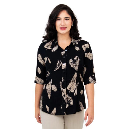 model wearing shadow leaf print lorine blouse front view on whitte background