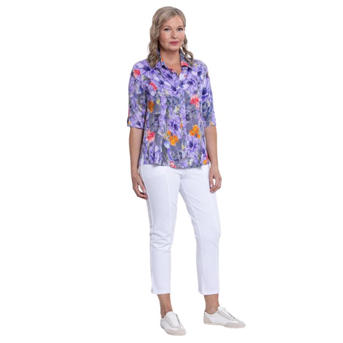 model wearing violet bloom print lorine blouse and white nadine cropped pants front view on whitte background