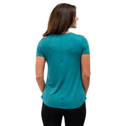 female model wearing coastal teal green rylie v-neck tee back view on white bacground
