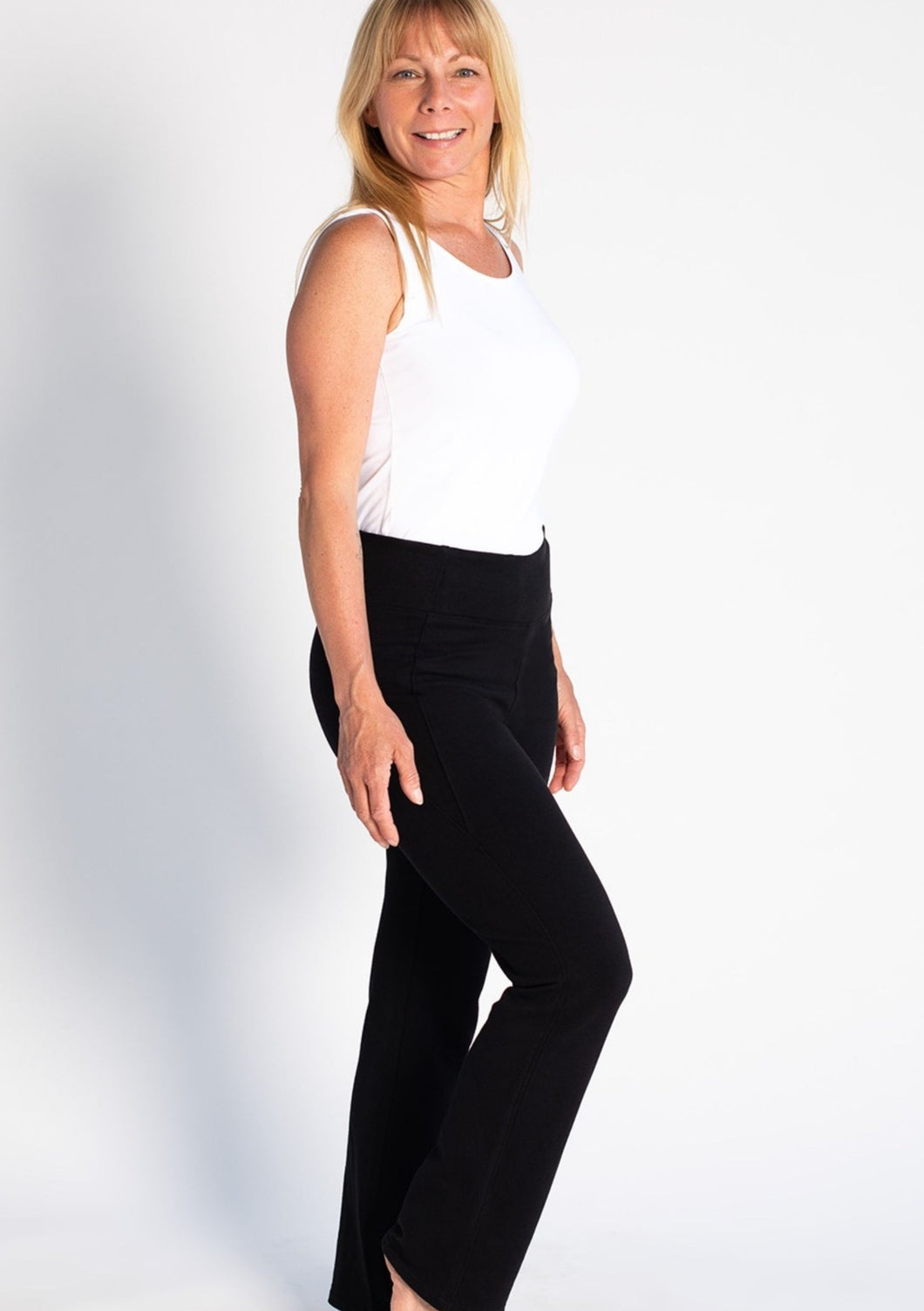 The Clara pant is a pull-on pant that looks sophisticated but feels like lounge wear! Made a with soft bamboo fabrication, so that it can take you from work trips to weekend road trips. The wide waistband provides extra coverage and flatters the figure. Fabrication: 67% Viscose from Bamboo 29% Cotton 4% Spandex TERRERA colour Black $90.00
