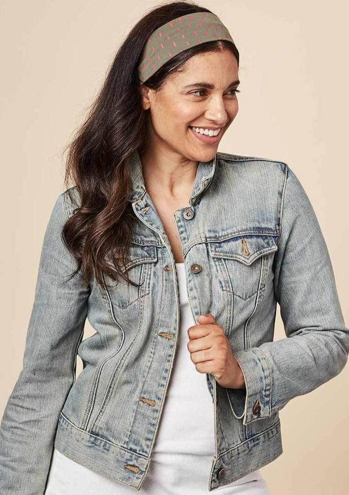 This Is J's signature Headband collection combines comfort and style to create the perfect everyday accessory. The Headbands are made to fit all head sizes as they stretch comfortably around the head. They taper towards the back to prevent slipping and widen at the front for a stylish look.  Made in Canada.  Fabrication: 90% Cotton / 10% Spandex. $20.00 medium marks army green