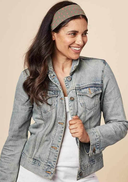 This Is J's signature Headband collection combines comfort and style to create the perfect everyday accessory. The Headbands are made to fit all head sizes as they stretch comfortably around the head. They taper towards the back to prevent slipping and widen at the front for a stylish look.  Made in Canada.  Fabrication: 90% Cotton / 10% Spandex. $20.00 medium marks army green