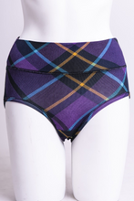   La Gaunche is shaped to be lightly horizontal, tucking snugly under the buttocks. Out of sight, out of mind.    Fabrication: BAMBOO - 95% Bamboo 5% Lycra   Fabrication - BAMBOO MODAL -50% Bamboo 42% Modal 8% Lycra  BLUE SKY $15.00 colour Beaytyberry Tartan