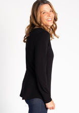 A unique twist on a basic V-neck Top! The Kelsey Ribbed Tee is made with a cozy soft bamboo French terry fabric. The side rib paneling provides extra flair and movement while flattering the body.   Fabrication: 95% Viscose from Bamboo 5% Spandex TERRERA color black $74.00