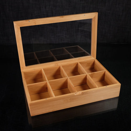 Made with bamboo this Tea Box has 8 different sections for separating your teas. VERDICI $40.00
