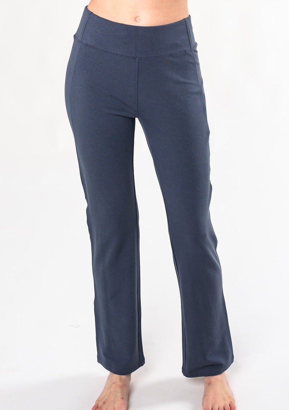 The Emory Pant looks sophisticated yet it feels comfortable enough to lounge in! Made with structured and soft brushed french terry fabric; so these pants can take you from work trips to weekend road trips.   Fabrication: 67% Viscose from Bamboo, 29% Cotton, 4% Spandex anchor blue $95.00
